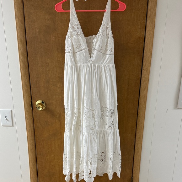 Generation Love Dresses & Skirts - Generation Love White Lace Sleeveless Dress